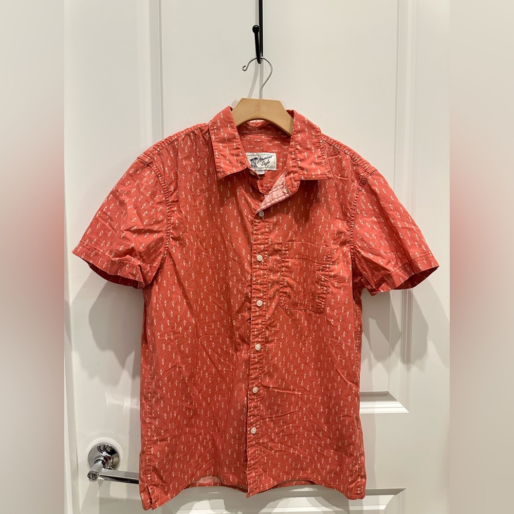 American Eagle Short Sleeve Ikat Print Button Down Shirt